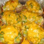 BROCCOLI CHEDDAR STUFFED POTATOES Recipe Image