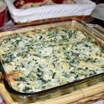 Copycat Applebee's Hot Artichoke and Spinach Dip Recipe Image