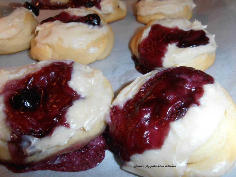 Easy Cream Cheese Danish Recipe Image
