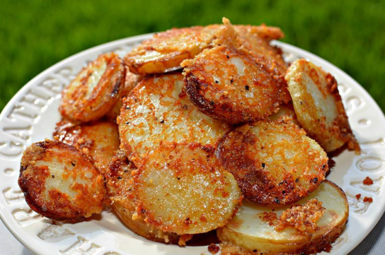 Crispy Crunchy Parmesan Potatoes Recipe Image