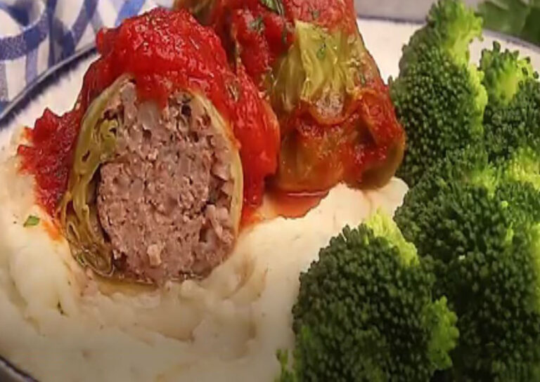 EASY STUFFED CABBAGE ROLLS RECIPE Recipe Image