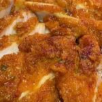 Honey glaze sweet & spicy fried chicken and buttermilk mac & cheese Recipe Image