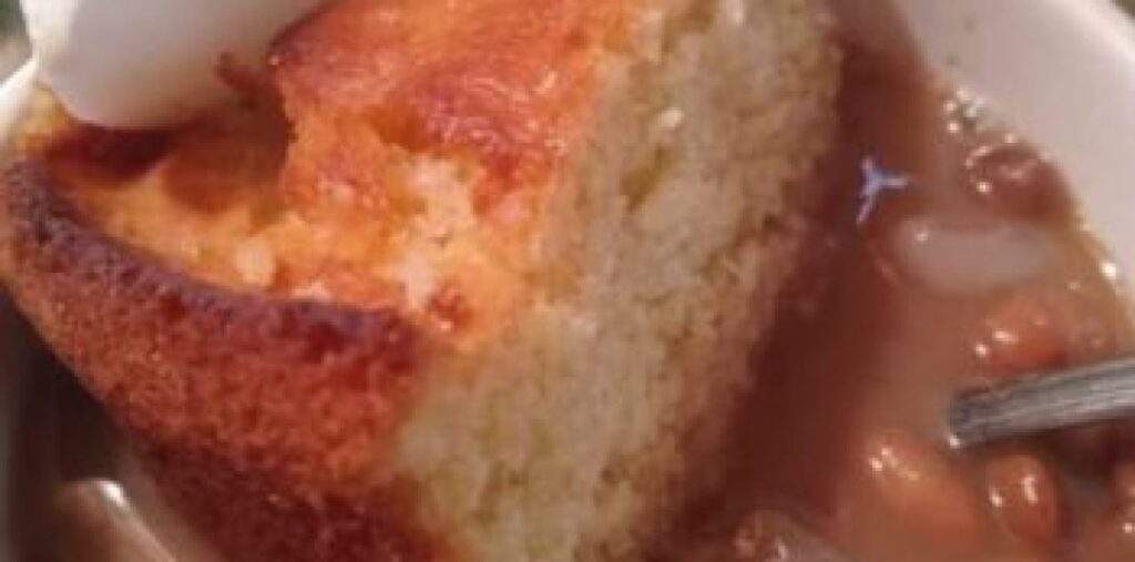 Crockpot Pinto Beans and Cornbread Recipe Image