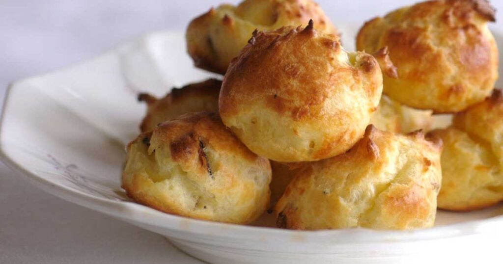 BACON CHEESE PUFFS Recipe Image