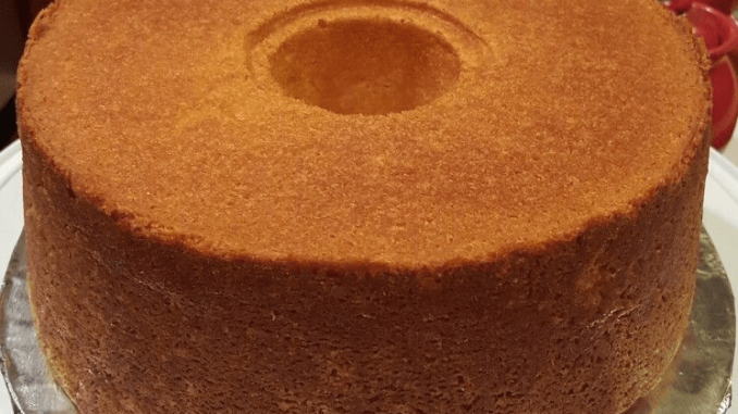 Old-fashioned Sour Cream Pound Cake