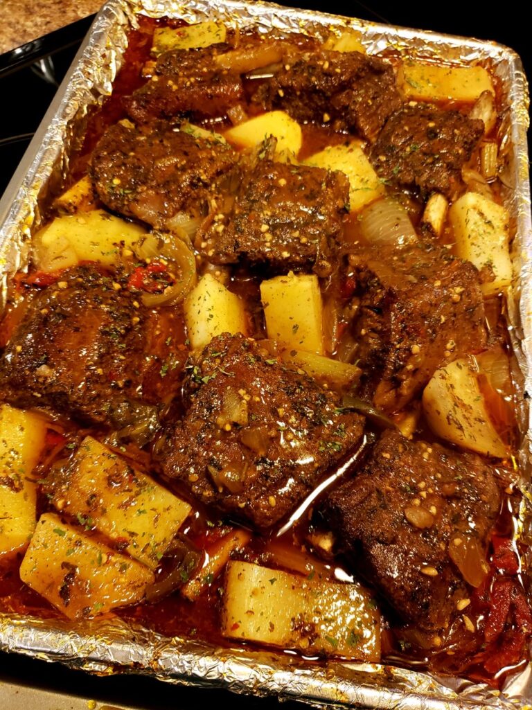 Braised Red Wine Short Ribs Recipe Image