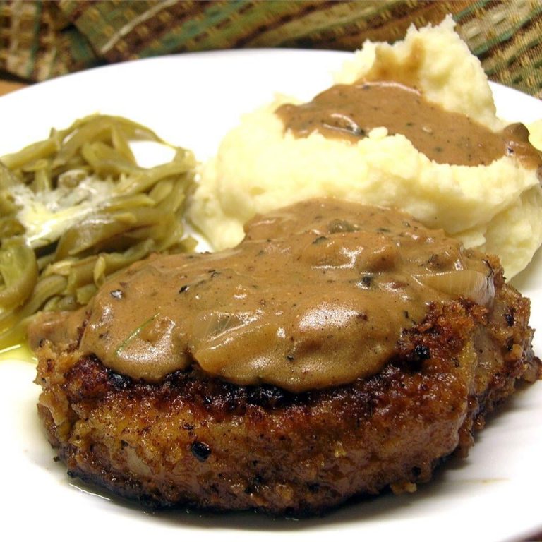 Grandma’s Pork Chops in Mushroom Gravy Recipe Image