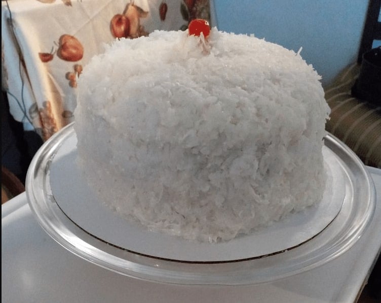MY OLD FASHIONED COCONUT CAKE