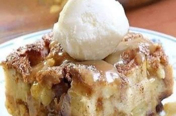 Apple pie pudding