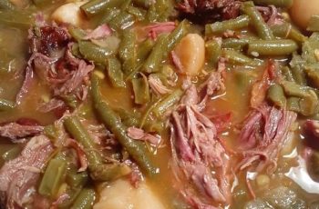 My string beans with smoked Turkey necks and potatoes