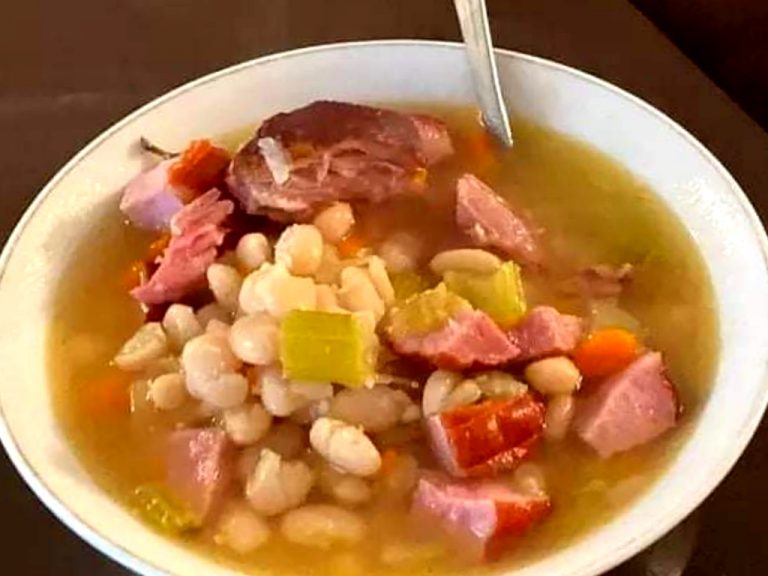 Slow cooker bean and ham hock soup with Northern beans