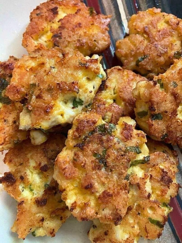 Golden cheesy chicken fritters with mozzarella and dill